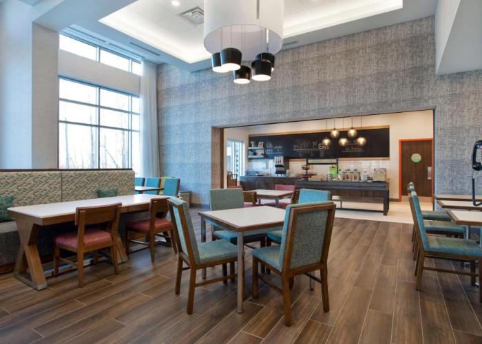 Hampton Inn & Suites Ottawa West, Ontario, Canada