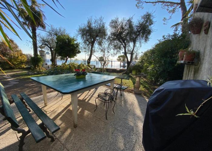 Casa vacanze Gabbianella villa con giardino lungolago Maderno