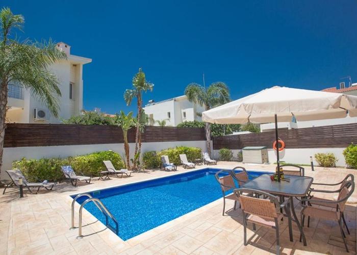 Villa Dafnis Chrysos - Modern 3 Bedroom Protaras Villa with Pool - Close to Fig Tree Bay Beach