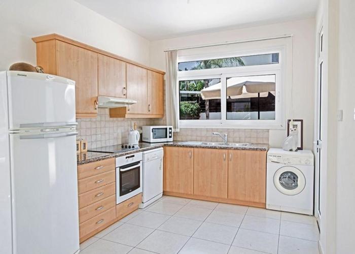 Villa Dafnis Chrysos - Modern 3 Bedroom Protaras Villa with Pool - Close to Fig Tree Bay Beach