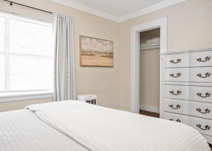 The Flats on Florida St - Super Comfy 2-Bedroom Apartments