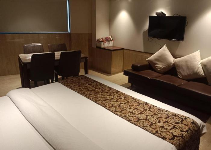 Hotel Laxvas- The Business Hotel