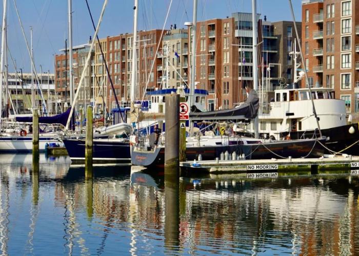 BizStay Harbour III Scheveningen Apartments