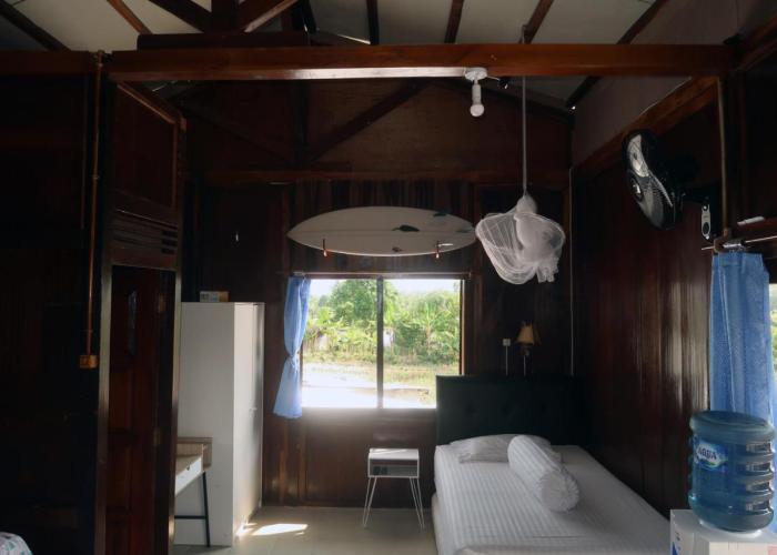 Arya's Surf Camp Cimaja