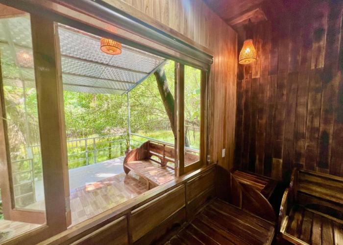 Hang Lan Bungalow