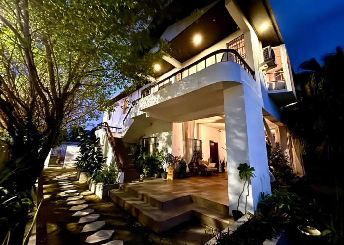 Stylish apartments near Best Western