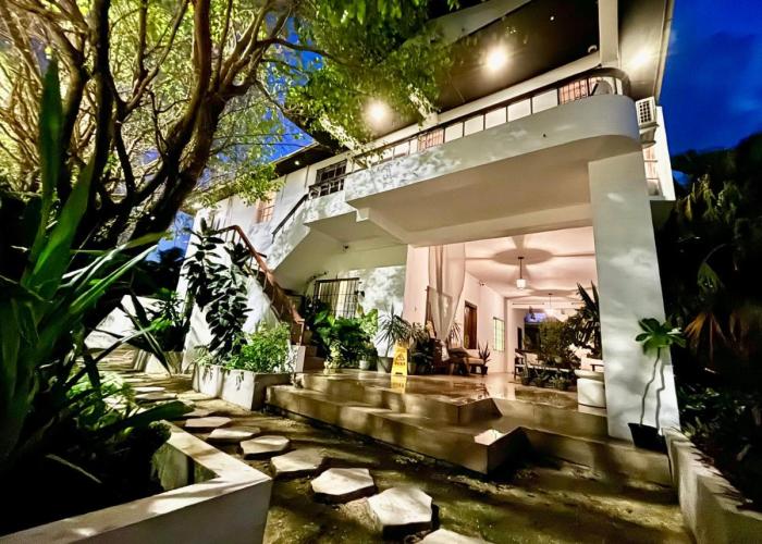 Stylish apartments near Best Western