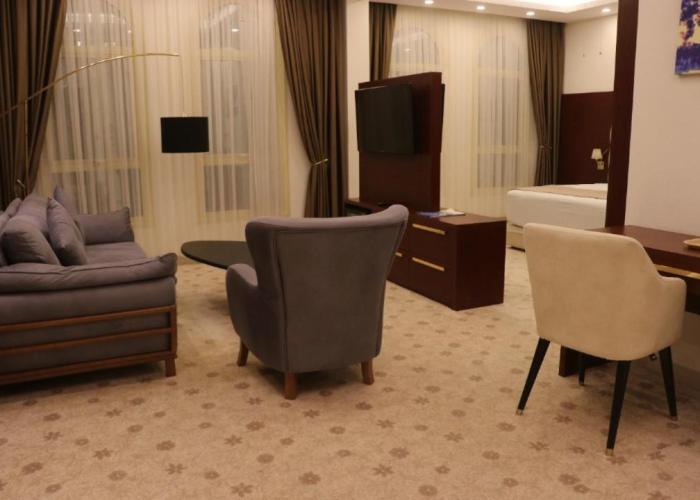Golden Airport Hotel
