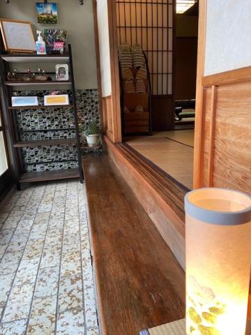 Guesthouse 古民家ゲストハウス穏