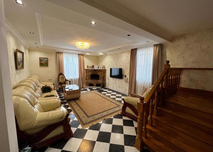 Balkonchik GuestHouse