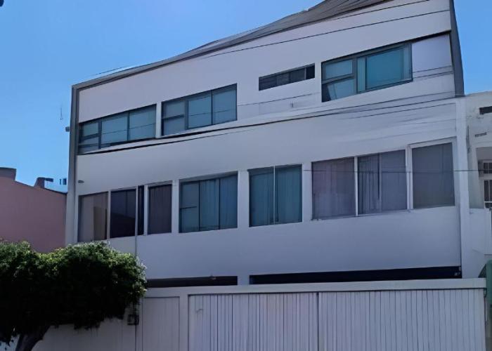 LA CASA DE LOS RIVAS, AMPLIA, CÓMODA, BIEN UBICADA