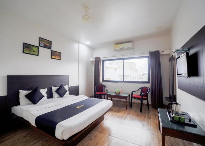 Saish Hotel Shirdi
