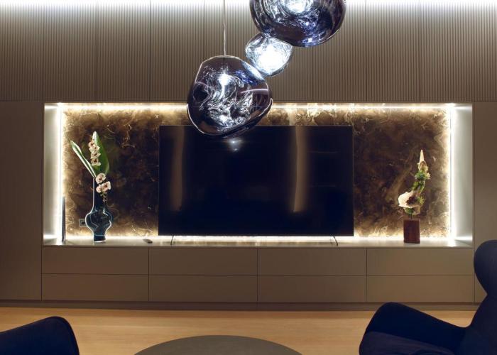 Presidential apartments - the best location, beds, smart-house system and interior