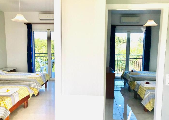 Room in Apartment - Beautiful Apartment in Corfu with Swimming Pool