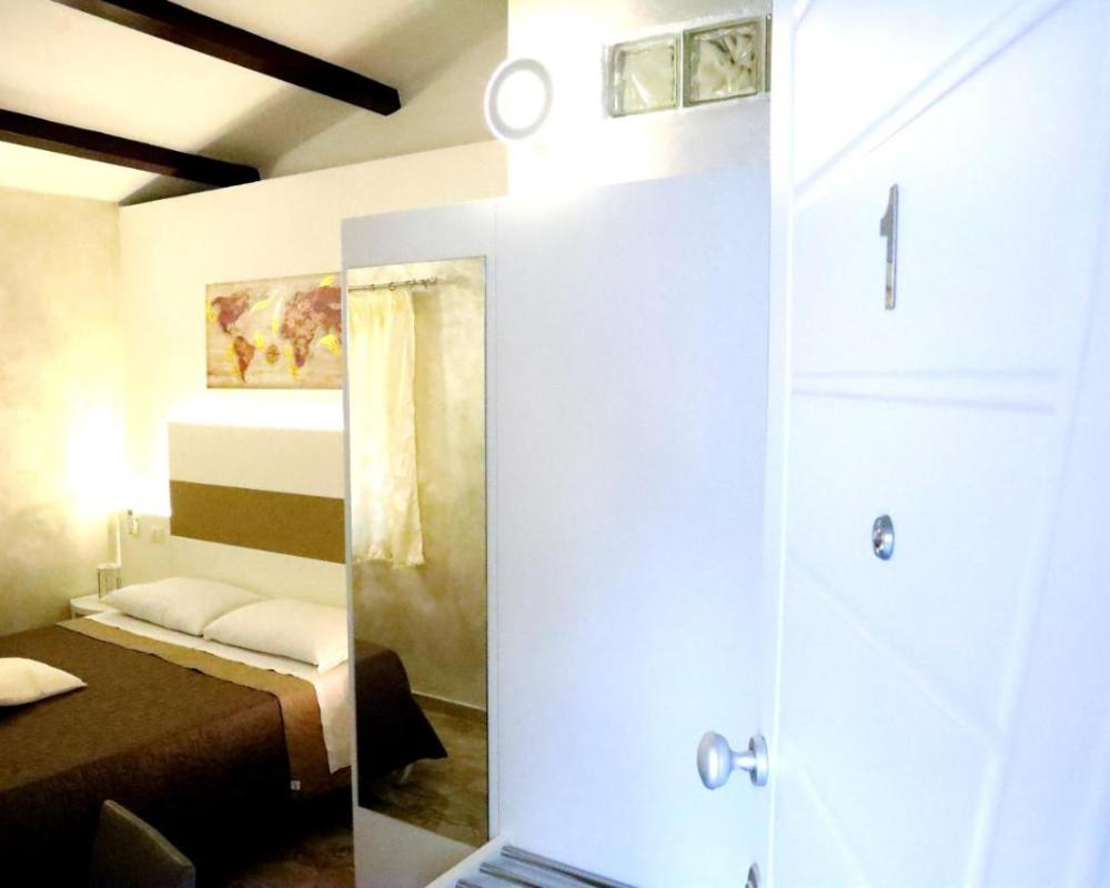 фото Afrodite Accomodation