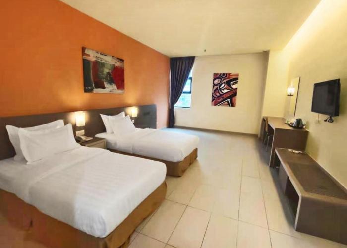 KLUANG RIVERVIEW HOTEL