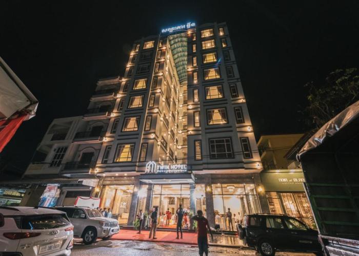 Twin Hotel