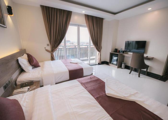Twin Hotel