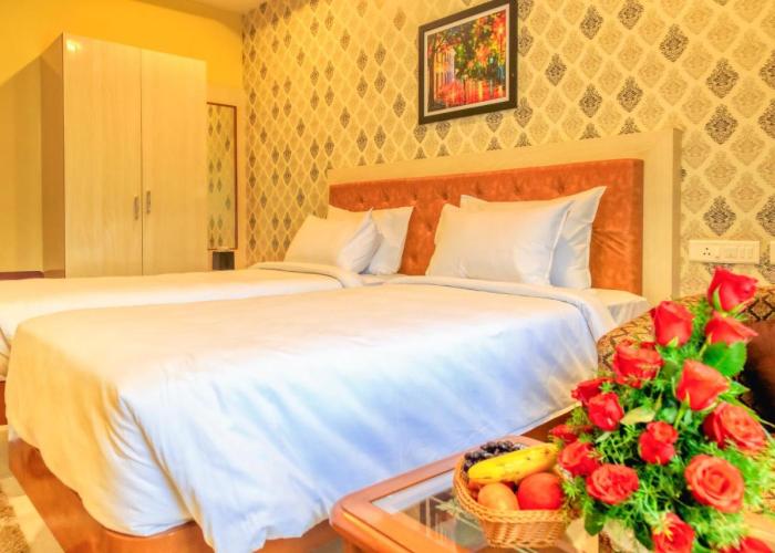 HOTEL ROYAL GRANDE