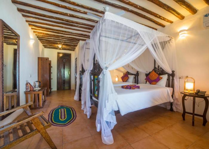 Antonio Beach Tree House Hotel & Spa