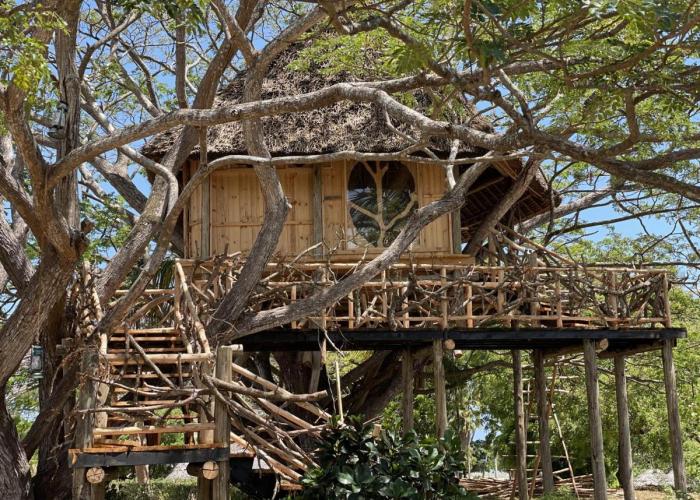 Antonio Beach Tree House Hotel & Spa