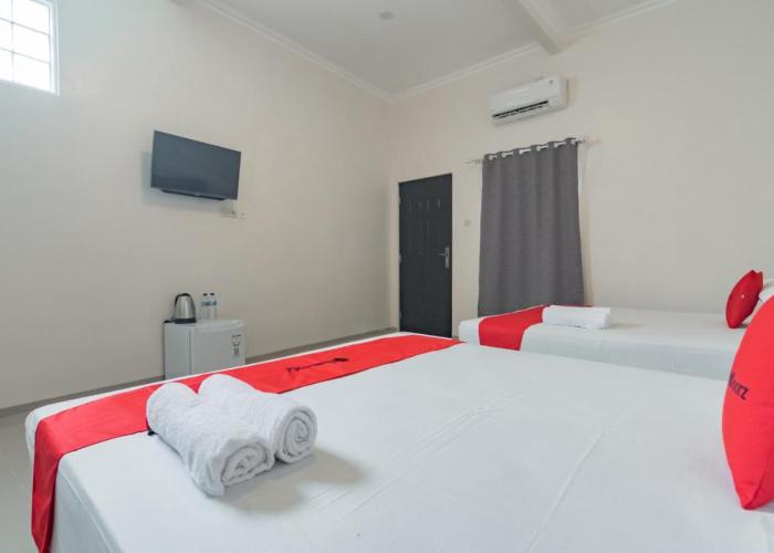 RedDoorz Syariah Plus @ Perintis Guesthouse Tasikmalaya