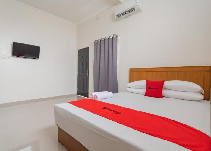 RedDoorz Syariah Plus @ Perintis Guesthouse Tasikmalaya