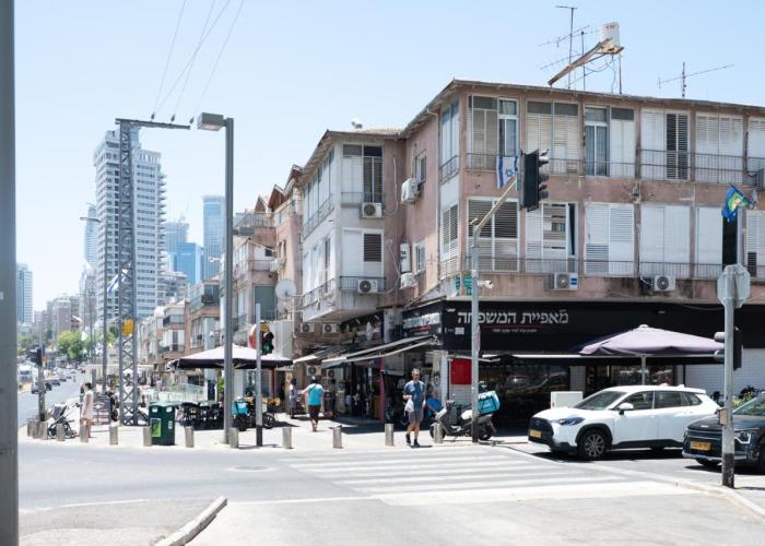 Unique Private Apartments in Center of Ramat Gan! 10 min to TLV