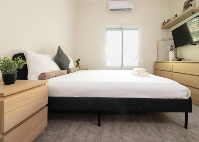 Unique Private Apartments in Center of Ramat Gan! 10 min to TLV