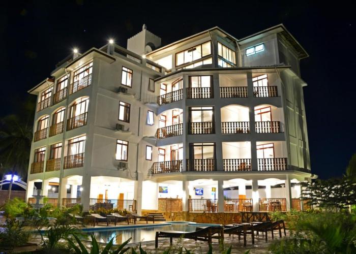 Zanoceanique Hotel
