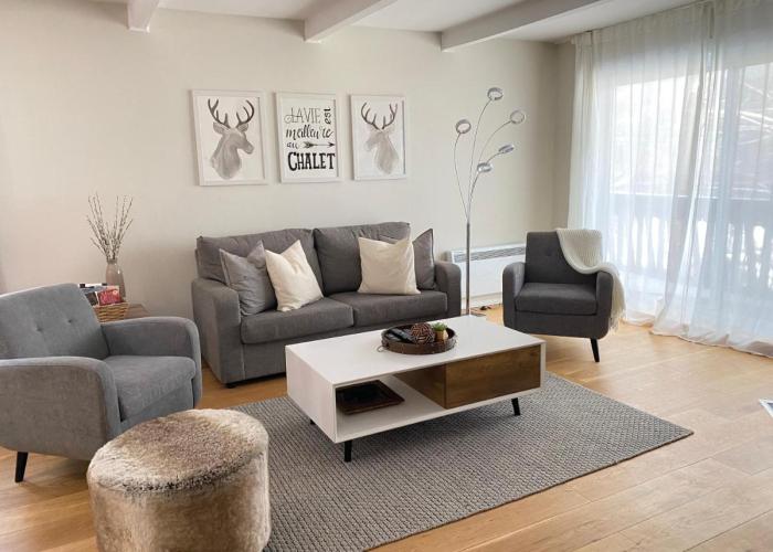 Mountain view fully renovated 6-8 people condo