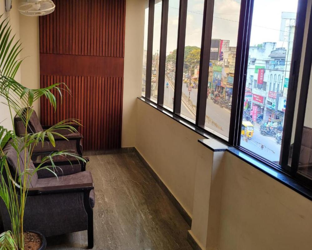 фото M Square