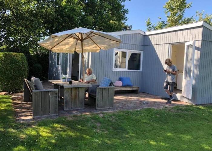 Vakantiehuis de Schelp op rustig park