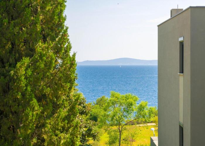 LUX Holiday Apartment on KASUNI Beach in Split