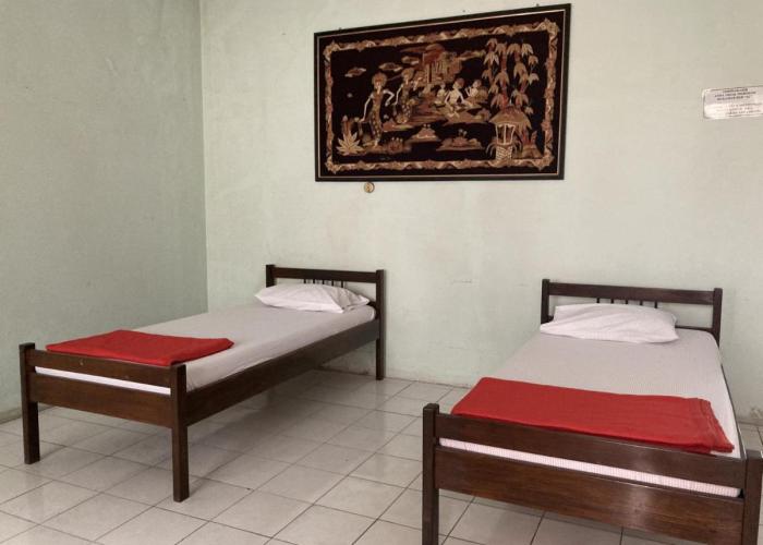 Hotel Garuda near Alun Alun Banjarnegara