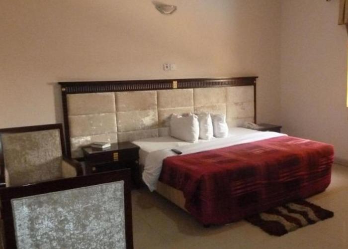 Room in Lodge - Bellwood Hotel Limited