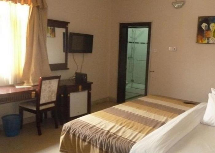 Room in Lodge - Bellwood Hotel Limited