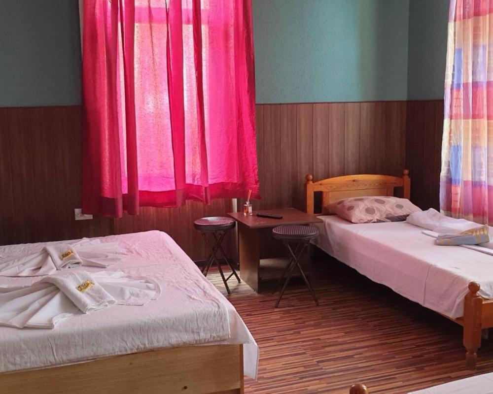 фото KM!Sofia - Стаи за гости