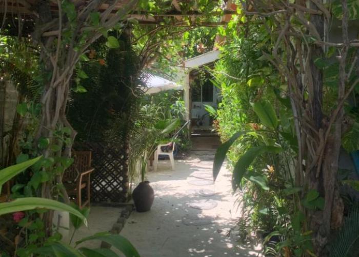 La Luna Boutique Dhangethi