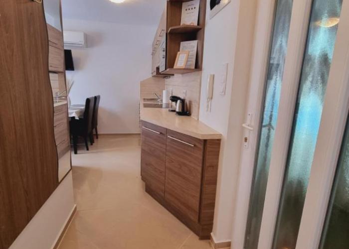 Andi Apartman