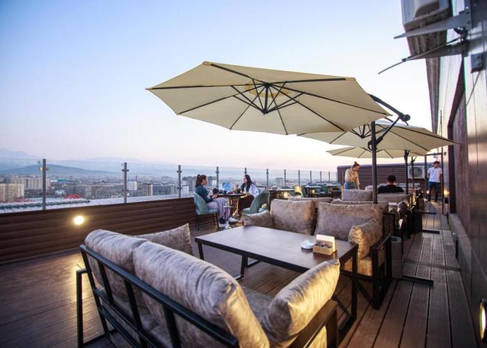 Terrasse Hotel & Bar