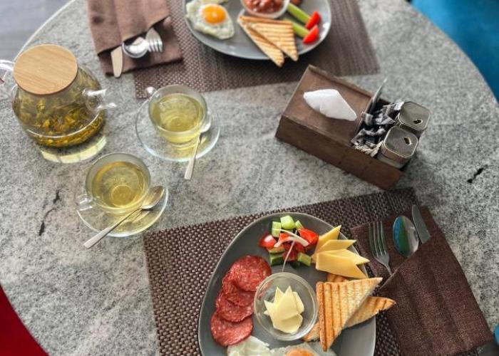 Terrasse Hotel & Bar