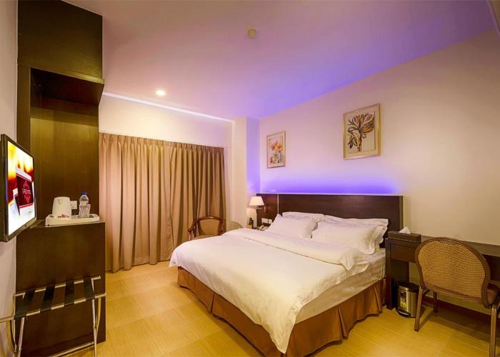 E Red Hotel Alma Cosmo