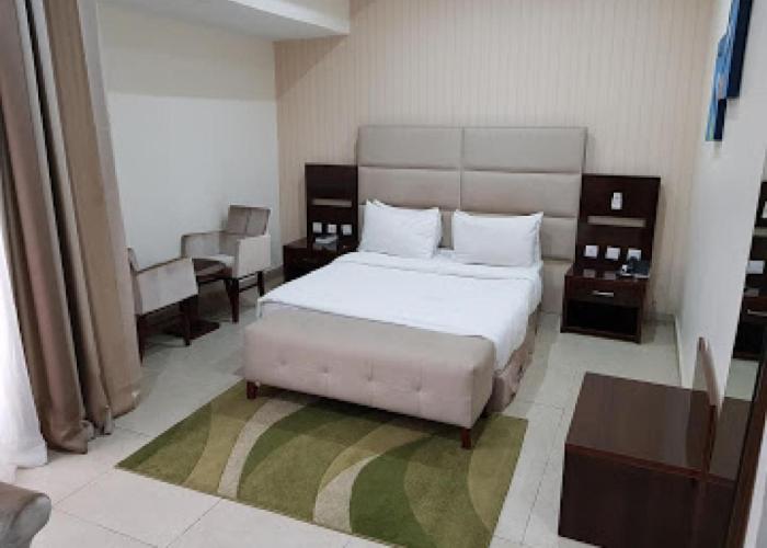 Room in Lodge - Full Moon Hotel Owerri
