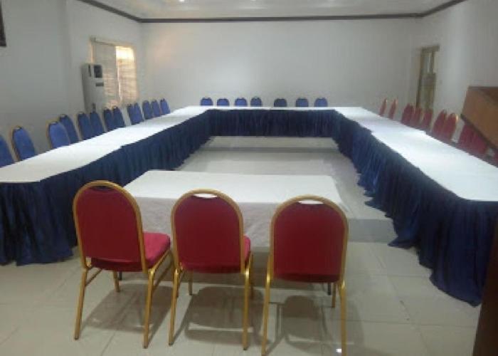 Room in BB - Immaculate Royal International Hotel