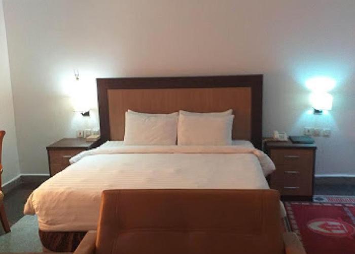 Room in BB - Immaculate Royal International Hotel