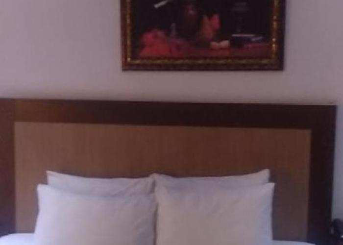 Room in BB - Immaculate Royal International Hotel