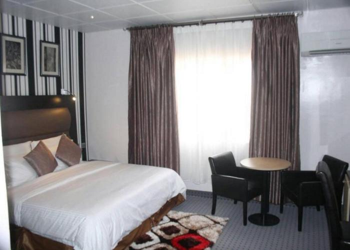 Room in Lodge - Sweet Spirit Hotels Suites Mardezok