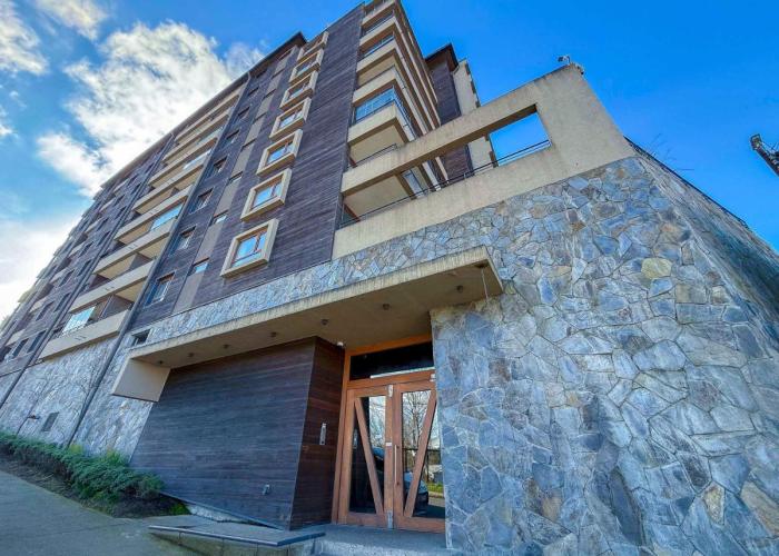 Mejor Ubicación de Puerto Varas con Estacionamiento Servicio HOM