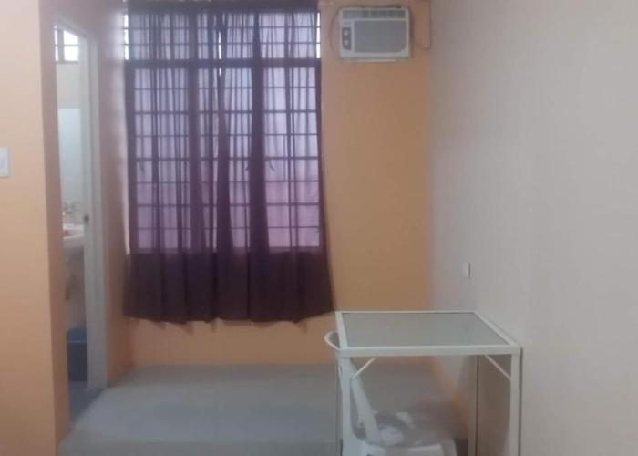 ROBIE'S TRANSIENTS ROOMS